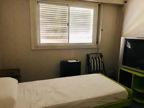 Excelente esquina en Haedo Norte