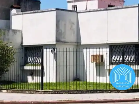 Excelente esquina en Haedo Norte