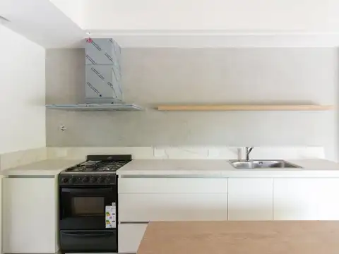 Depto Tipo Casa en Venta en Barrio Parque Leloir, USD 210.000