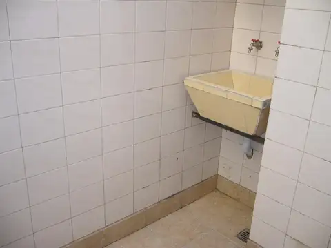 Depto Tipo Casa en Alquiler al Noreste