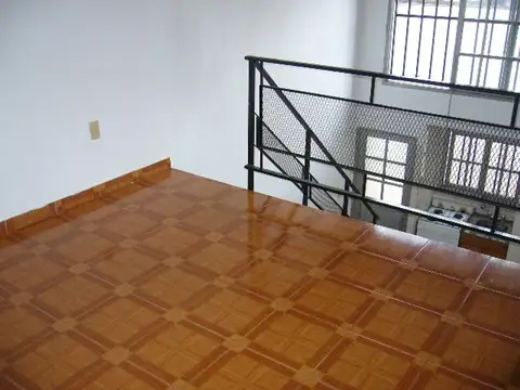 Depto Tipo Casa 2 ambientes con 1 baño