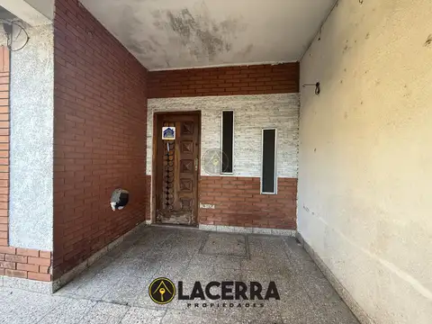 Depto Tipo Casa en Venta con 2 cocheras