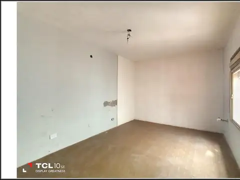 LARREA 2408 - CASA 2/3 DORM. C/PATIO CUBIERTO y TERRAZA