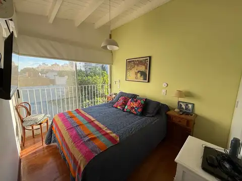 Casa de pasillo en venta de 3 dormitorios en Rosario, Abasto.