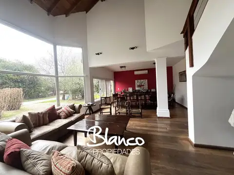 Casa en Venta en La Legua, USD 295.000