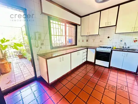 Depto Tipo Casa en Venta con 1 cocheras