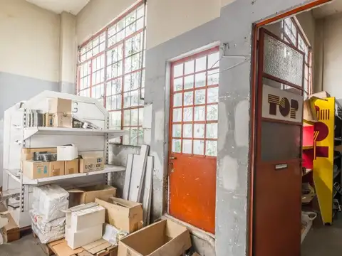 Galpon en Venta 20,40  mts Fondo