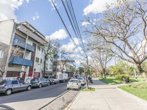 Galpón Depósito en Venta en Monte Castro