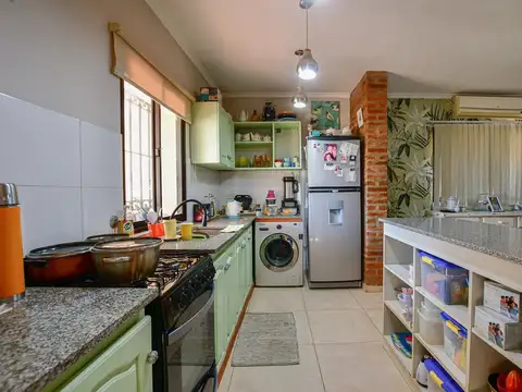 Depto Tipo Casa en Venta 25 años