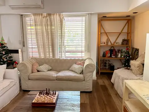 Depto Tipo Casa en Alquiler de 6 ambientes