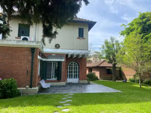 Casa en Venta en Olivos Vias/Maipu, USD 680.000