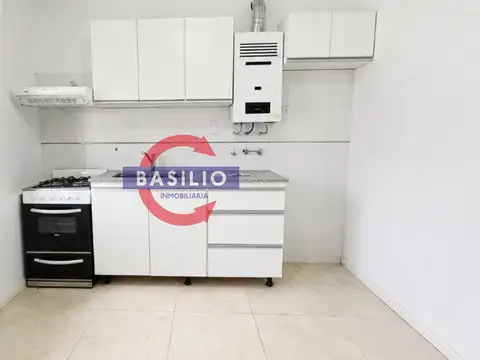 Depto Tipo Casa en Alquiler de 3 ambientes