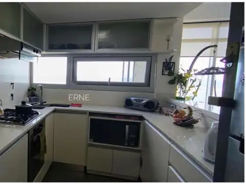 SEMIPISO DE 5 AMB FRENTE AL MAR