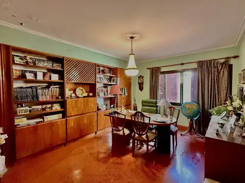 VENTA-CASA CENTRO-PILETA-RAFAELA