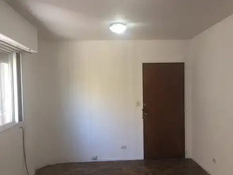 Franklin D Roosevelt 5800, Piso 4