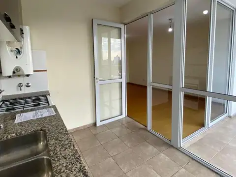 ALQUILER 1 DORMITORIO AL FRENTE CON BALCÓN