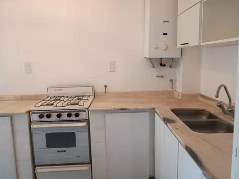 Departamento en Alquiler con 1 cocheras