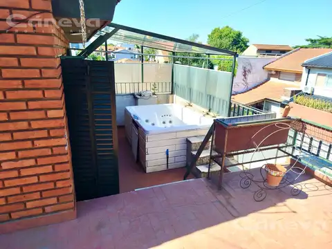 Ph en venta en Martínez, terraza con parrilla y jacuzzi