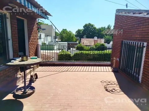 Depto Tipo Casa en Venta de 7 ambientes