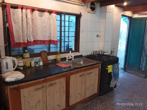 Casa 3 ambientes con 1 baño