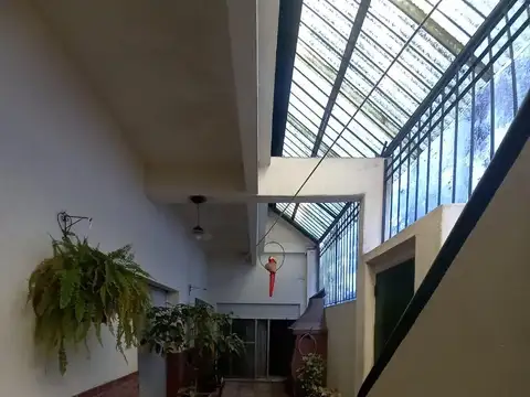 Venta de Ph tipo casa 3 ambientes patio y terraza Avellaneda