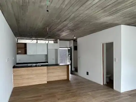 Depto Tipo Casa 4 ambientes con 2 baños