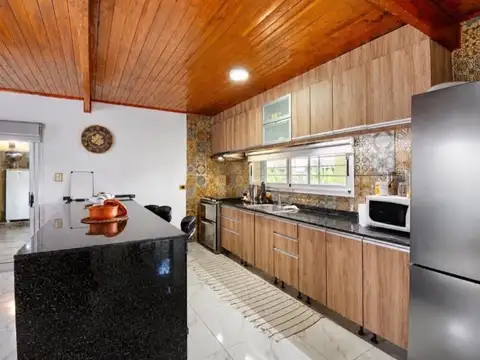 VENTA CASA 2 DORMI + DUPLEX EN LAS ACEQUIAS