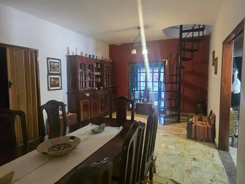 Depto Tipo Casa en Venta de 5 dormitorios