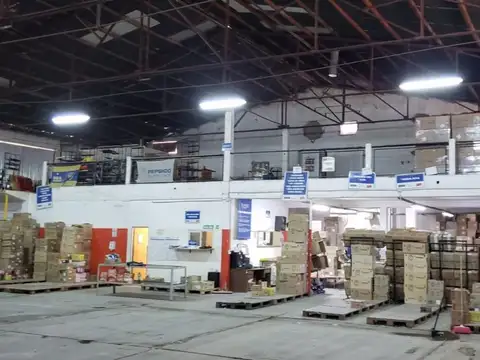 Alquilo Galpón 1000m2 Cipolletti