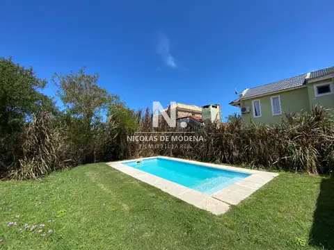 Casa en Venta en Punta Piedras, USD 410.000