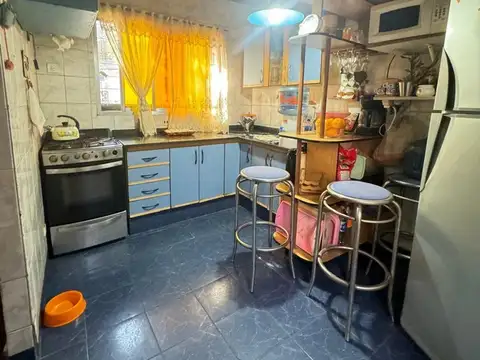 Depto Tipo Casa 5 ambientes con 1 baño