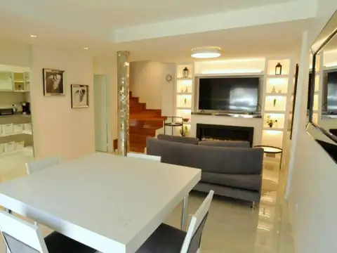 Casa en Venta en River, USD 750.000