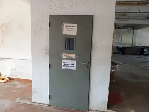 VENTA HAEDO GALPON INDUSTRIAL DEPOSITO OFICINAS