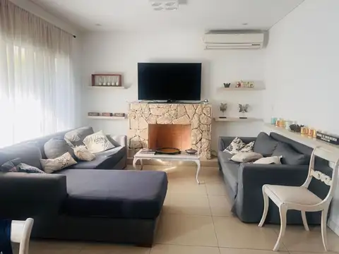 Casa en Alquiler en Saint Matthews, USD 2.000