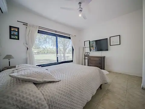 Casa en Venta con 4 cocheras