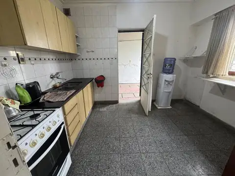 Casa en Alquiler en Los Hornos, $ 800.000