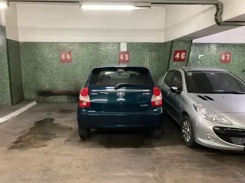 VENTA COCHERA EN MICROCENTRO ZONA TEATROS
