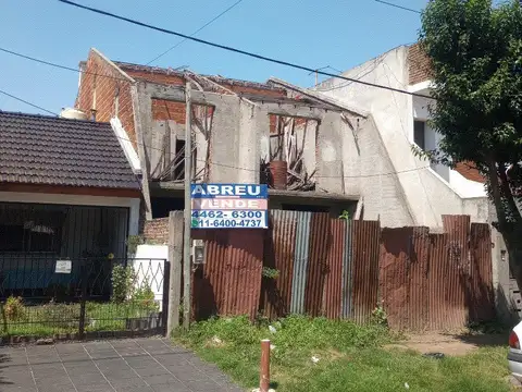 V. CELINA CALLE MEDINA 100