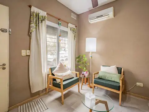 VENTA 3 AMBIENTES CON JARDIN Y COCHERA CASTELAR