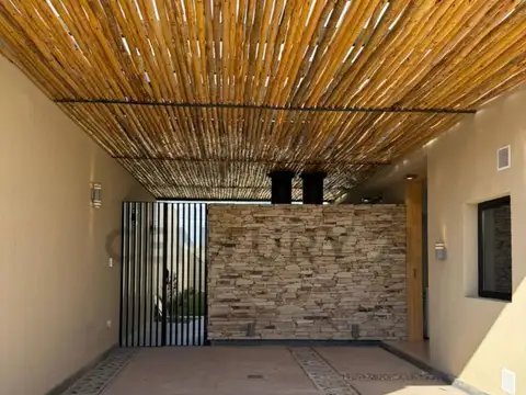 Casa en Alquiler de 2 dormitorios