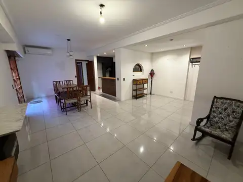 Casa en Venta en Lomas de Zamora, USD 299.000