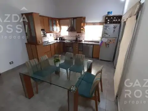 Casa en Venta en Temperley, USD 185.000