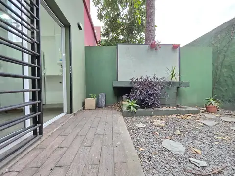 Depto Tipo Casa 3 ambientes con 2 baños