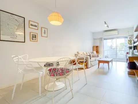 Cordoba  al 2500 entre Entre Rios y Ricardo Gutierrez