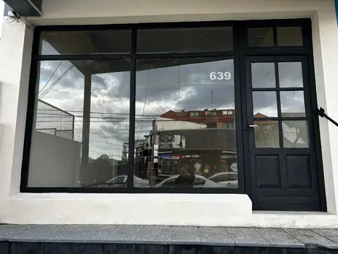 Gobernador Paz 600