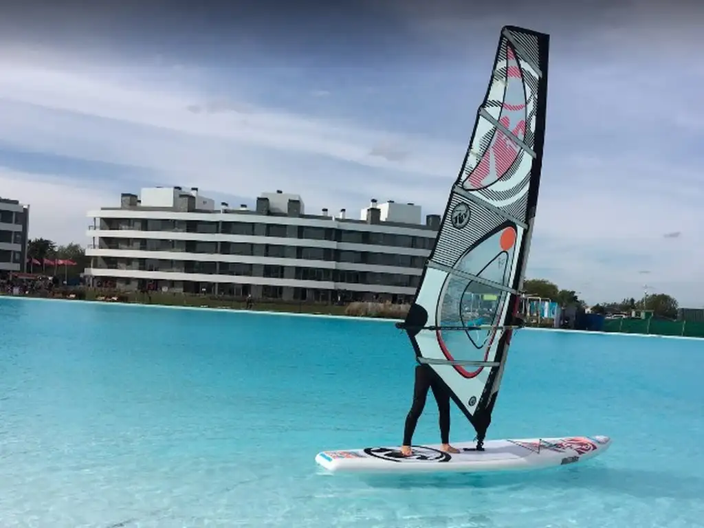 Actividades deportivas futbol, tenis en Lagoon Pilar