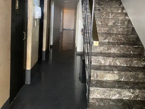 Presidente José Evaristo Uriburu 1400