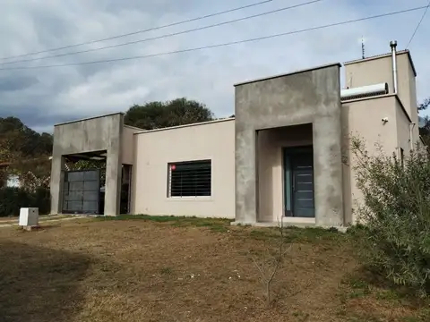 Casa en Venta en Las Acacias, Merlo