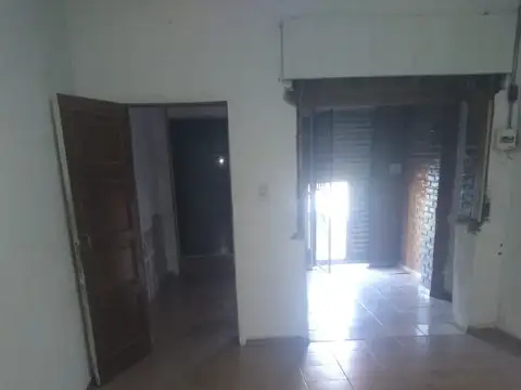 Local en Alquiler en Moreno, $ 500.000