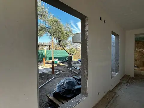 Casa 3 ambientes con 2 baños